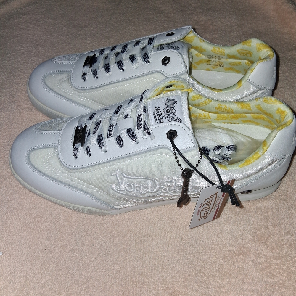 Von Dutch White Sneakers with Yellow Accents